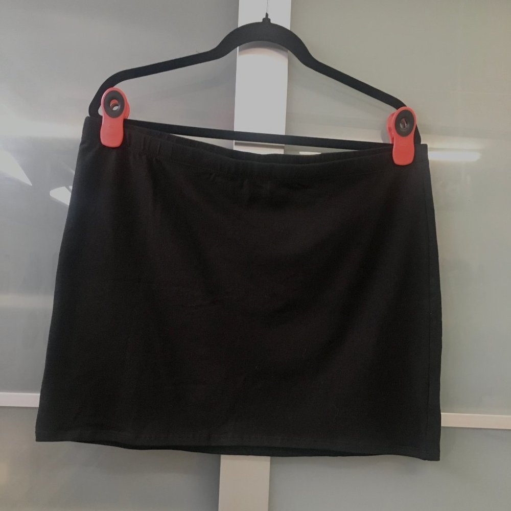 WOMEN PLUS SIZE SKIRT